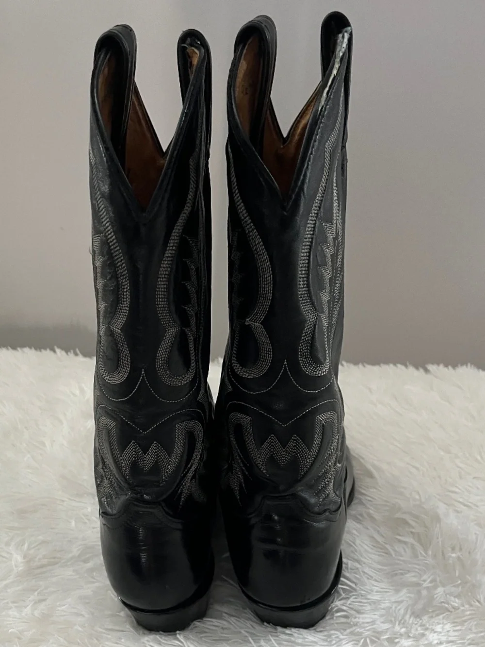 Tony Lama Style 2916 Black White Embroidered Cowboy Boots Pointed Toes Size 8.5